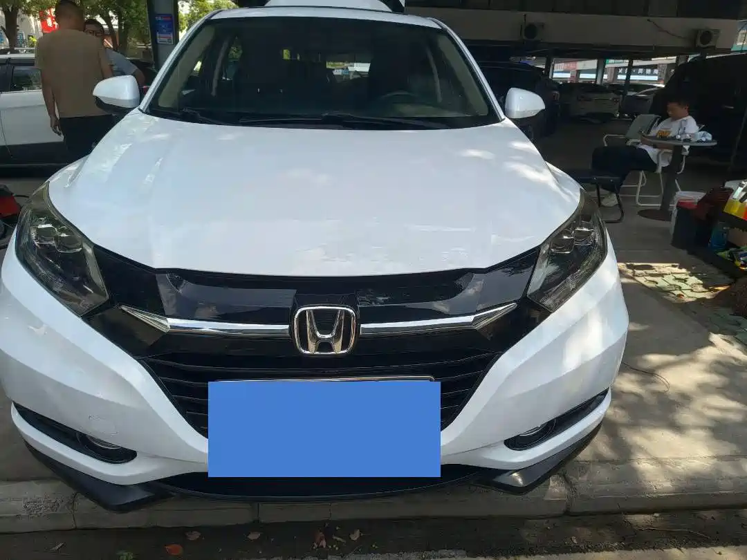 Photo 2 - Honda Vezel