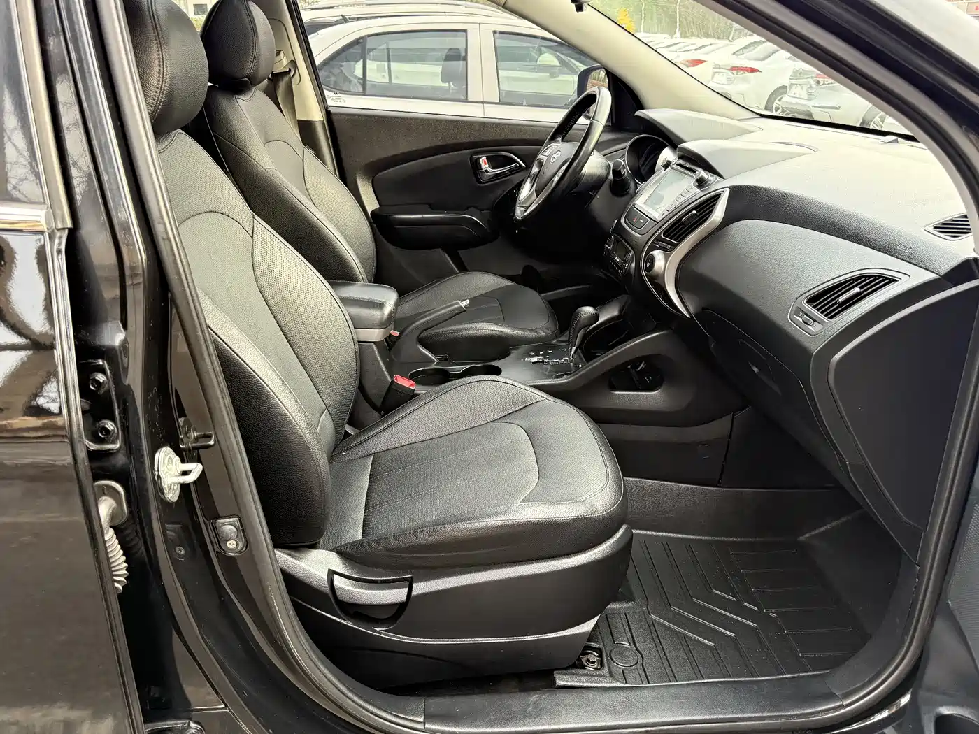 Hyundai Beijing Hyundai ix35 2013 2.0L Auto 2WD Smart GLS China IV фото 17