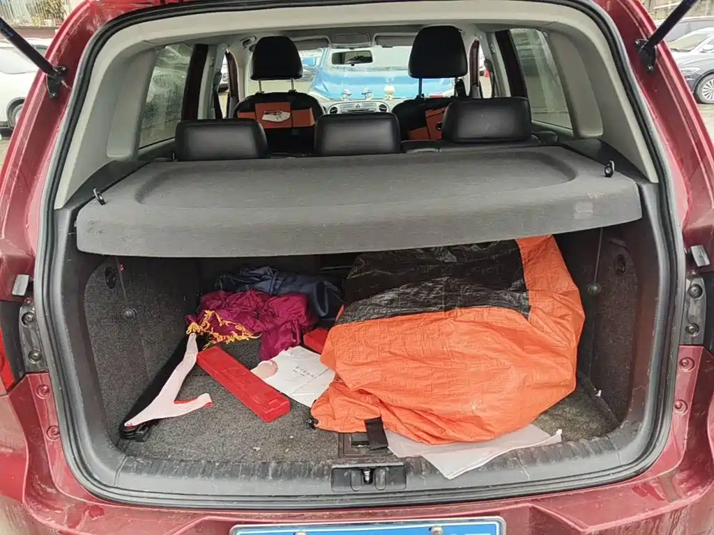 Фото 4 - Volkswagen Tiguan