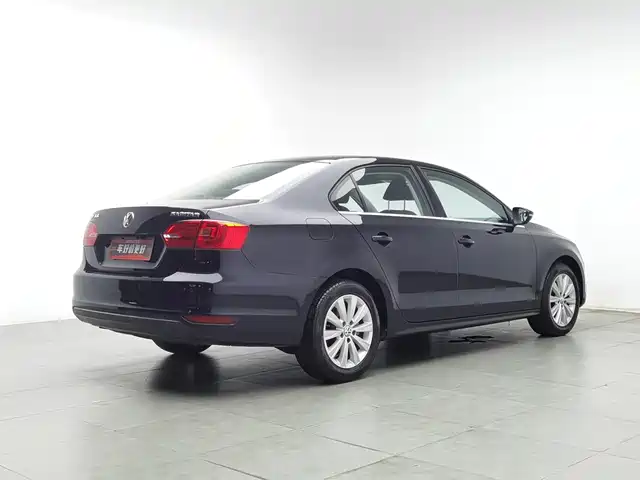 Volkswagen Sagitar 2014 Facelift 1.6L Manual Comfort — фото 2