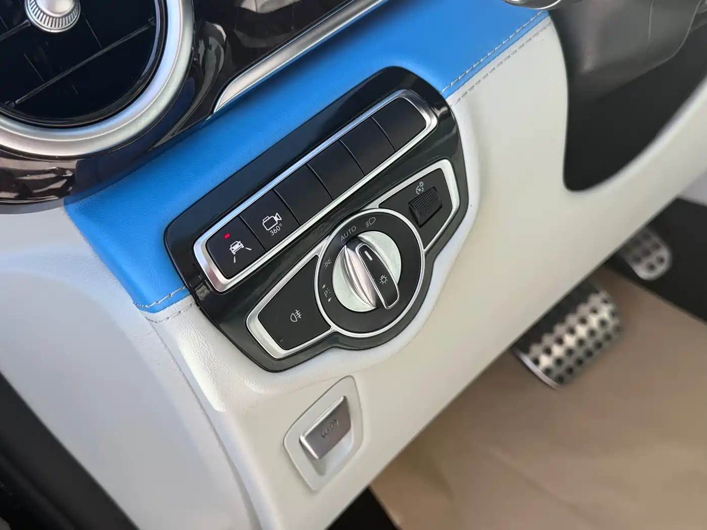 Mercedes-Benz V-Class 2018 V 260 Premium Edition China VI фото 8