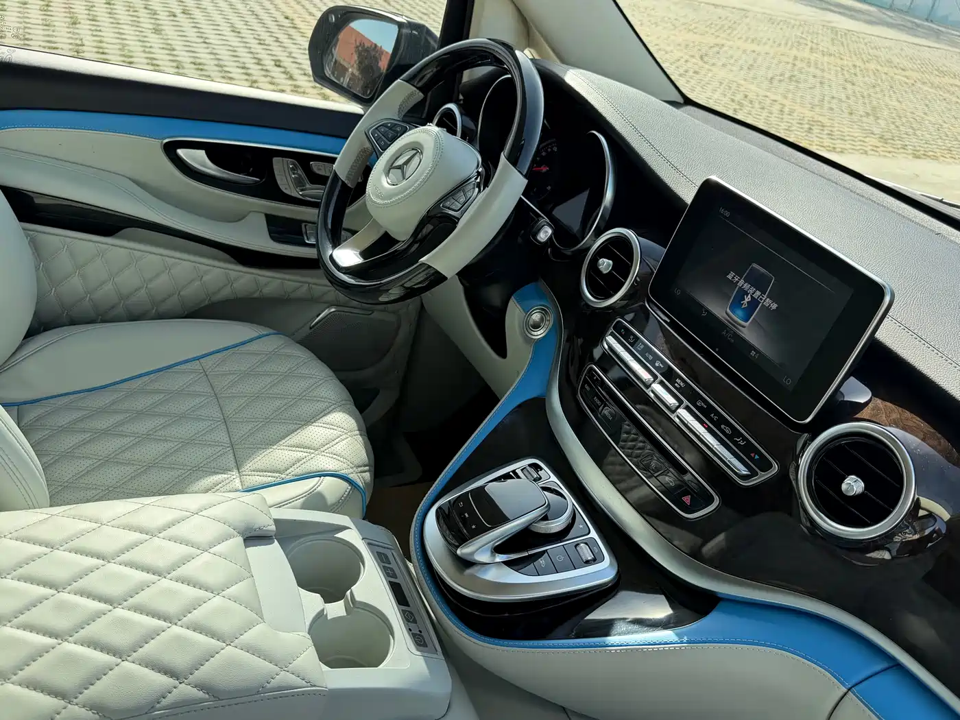 Mercedes-Benz V-Class 2018 V 260 Premium Edition China VI фото 17