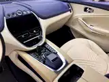 Фото 23 - Aston Martin DBX
