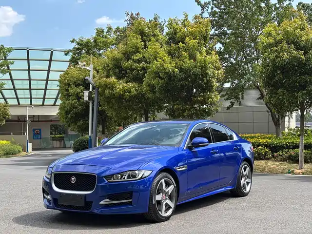 JAGUAR XE