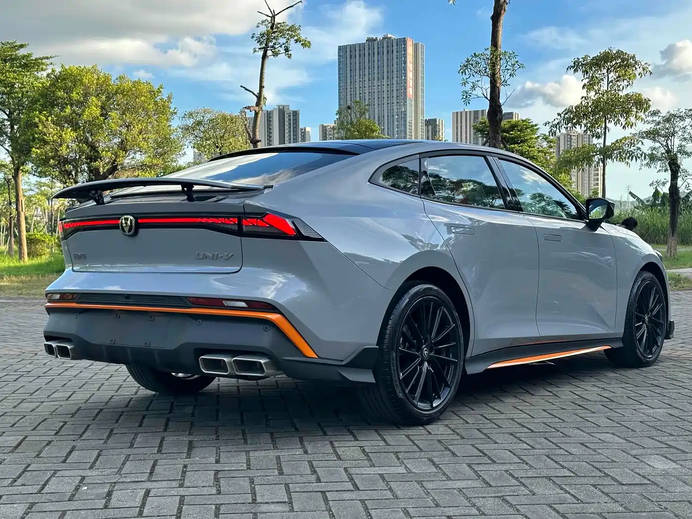 CHANGAN UNI-V