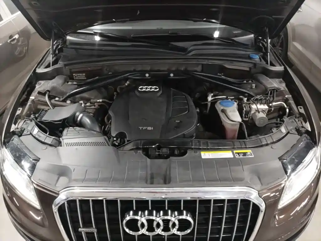 Audi Q5 2018 2017 Plus 40 TFSI Technology