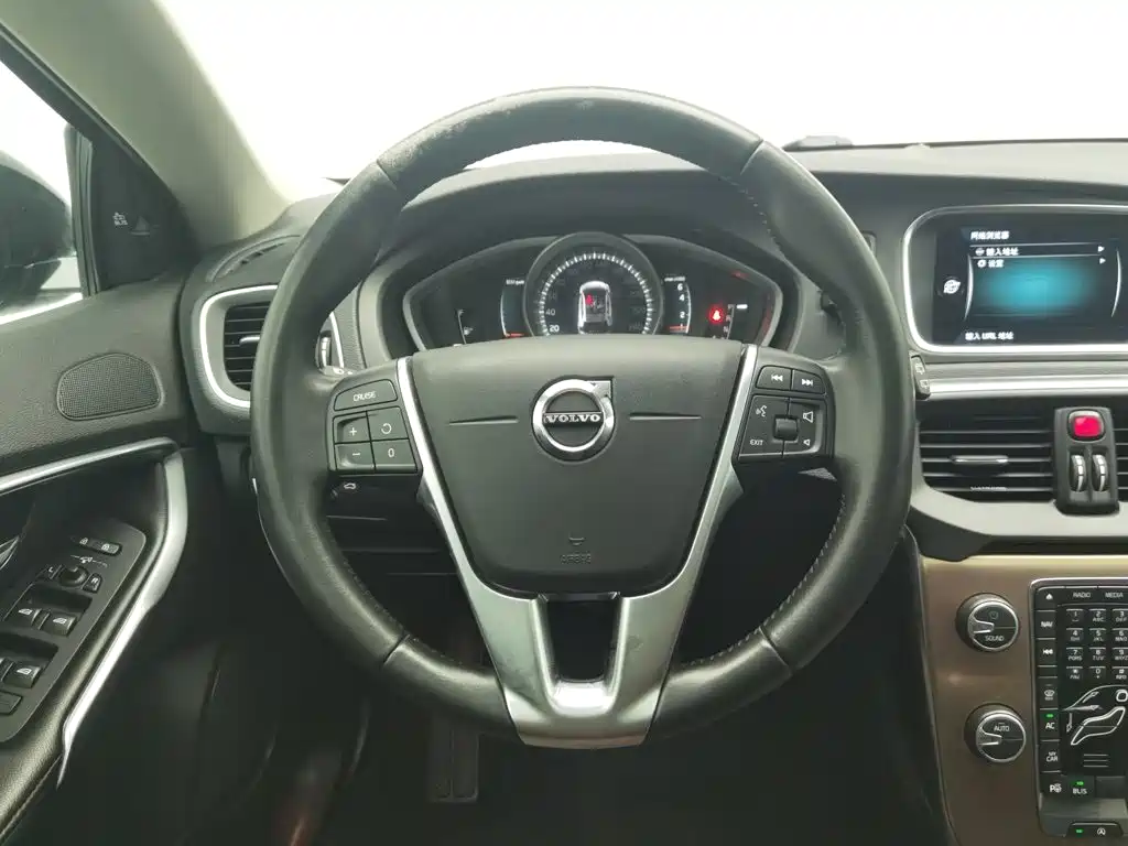 Volvo V40 2017 2017 Cross Country T3 Inscription
