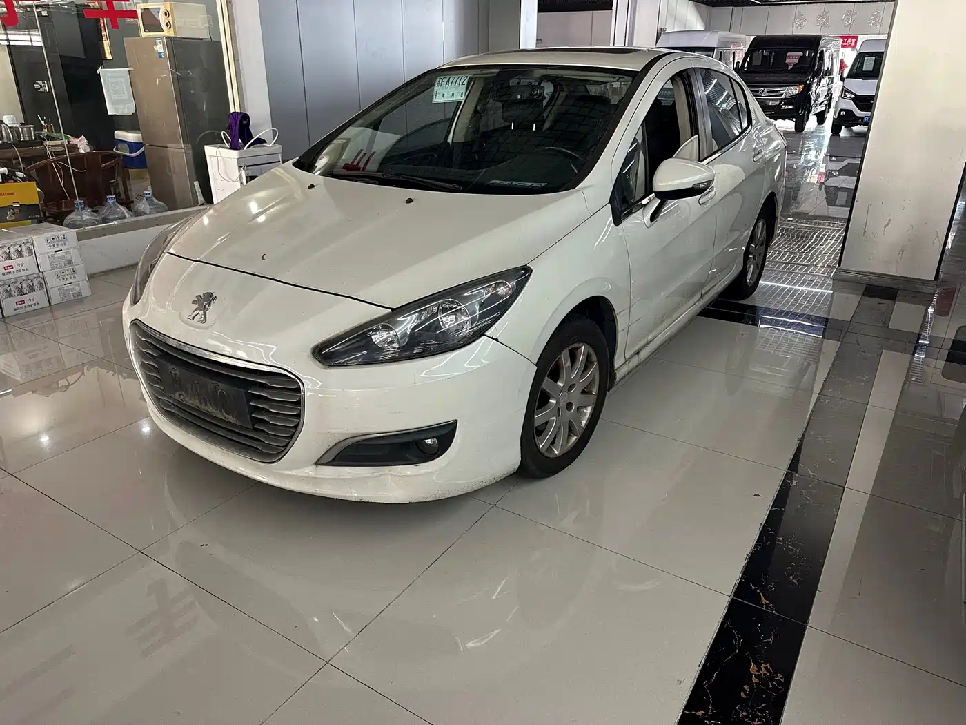 Фото 9 - Peugeot 308