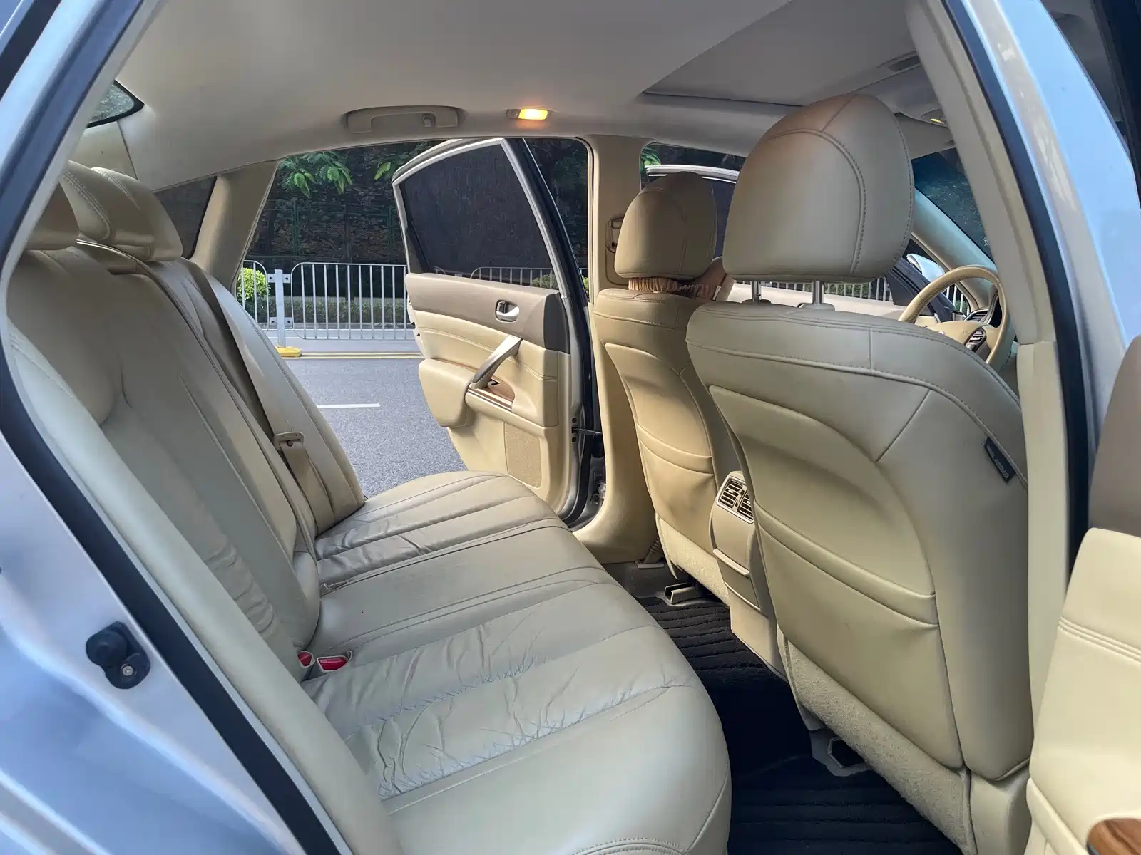 صورة 10 - Nissan Teana