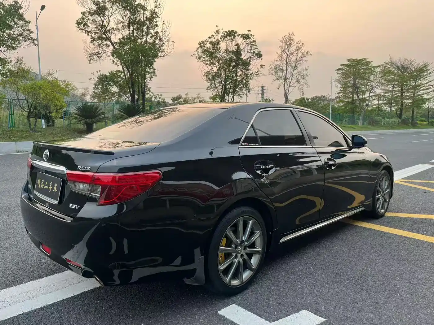 Toyota Reiz 2013 2.5V Premium Edition фото 4