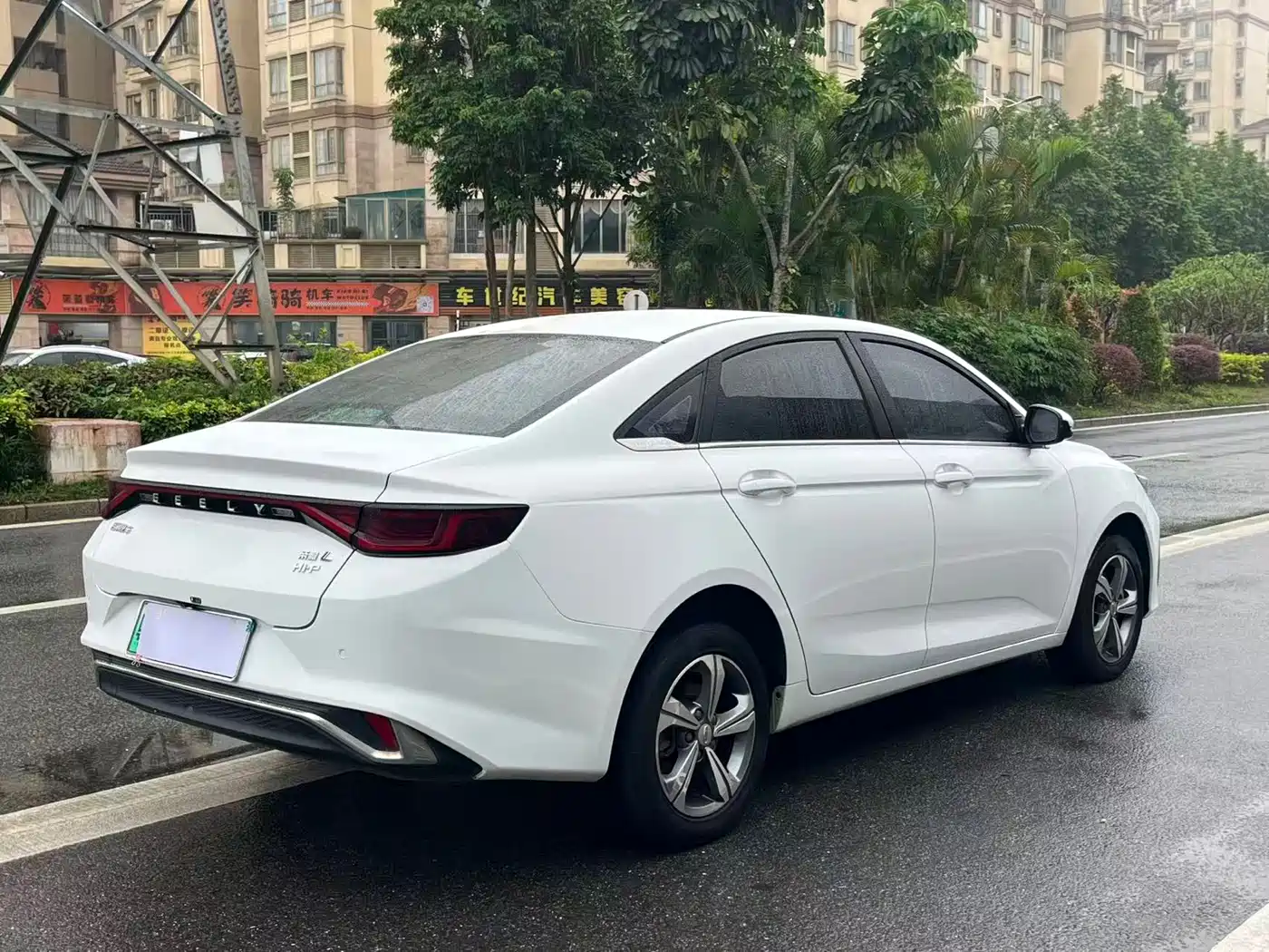 GEELY AUTOMOBILE EMGRAND L HIP