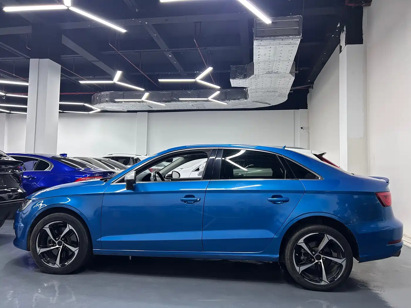 Audi A3 2015 Limousine 40 TFSI Automatic Comfort фото 2