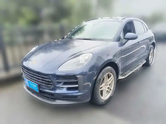Porsche Macan 2018 Macan 2.0T — фото 1