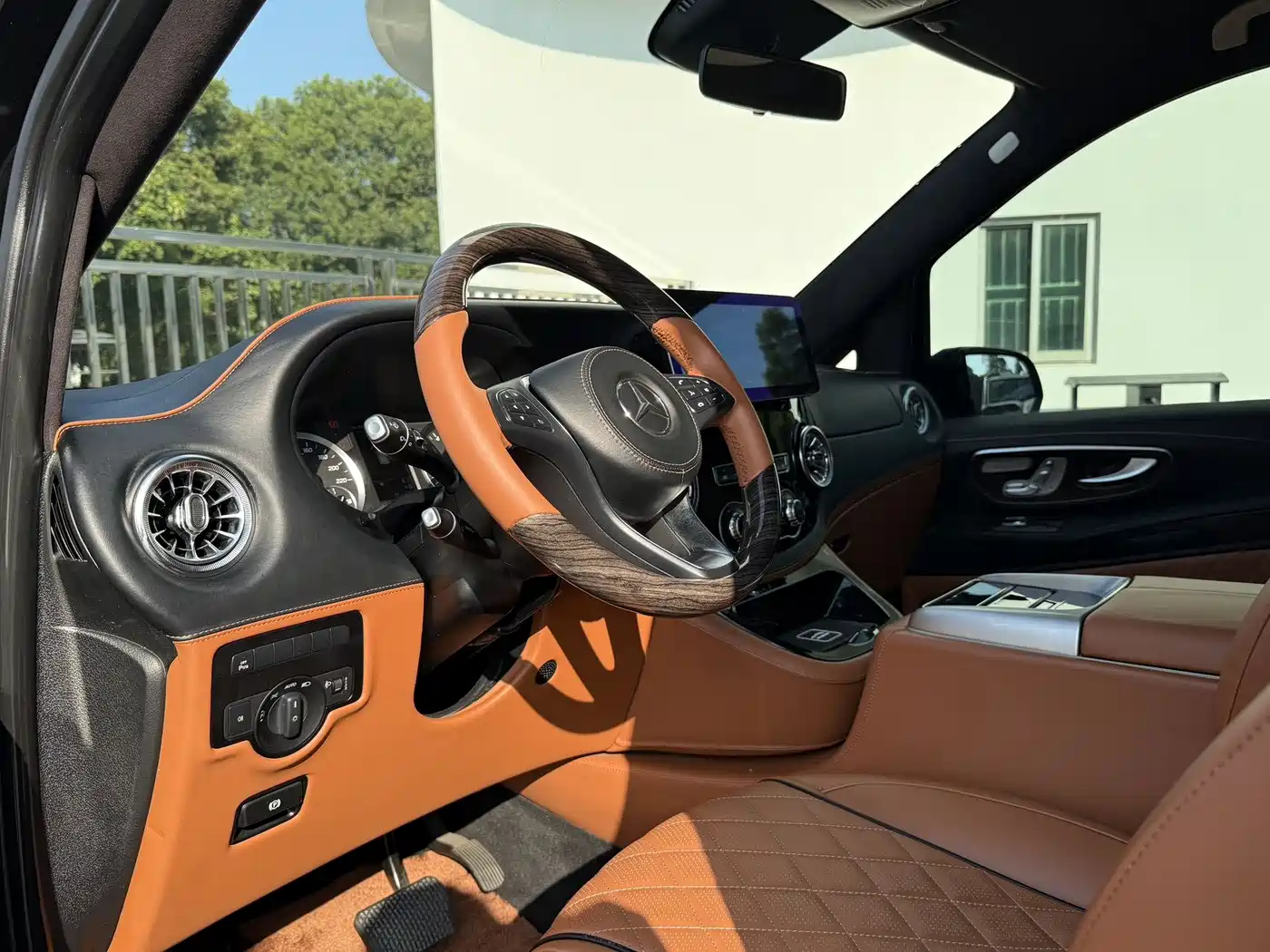 Mercedes-Benz Vito 2021 2.0T Business Edition 7-seater фото 6