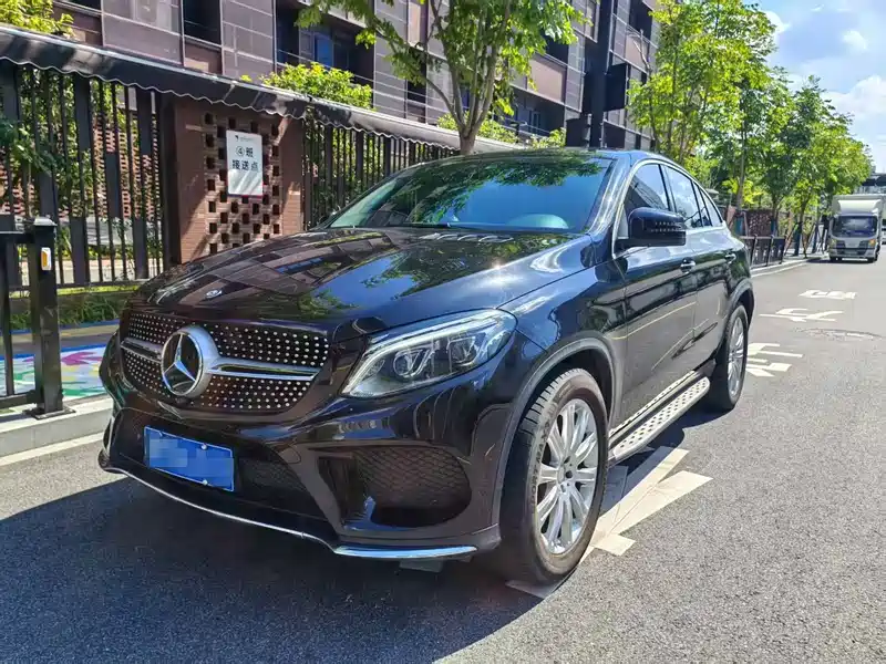 Mercedes-Benz GLE Coupe GLE 320 4MATIC Coupe SUV