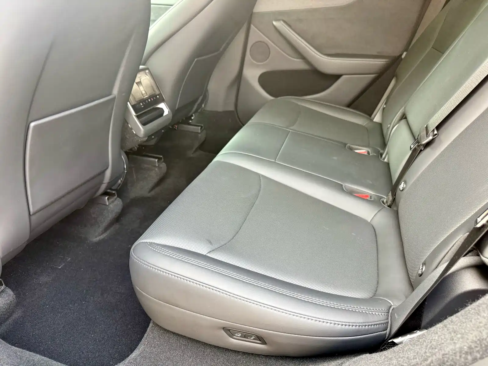 Фото 8 - Tesla Model Y