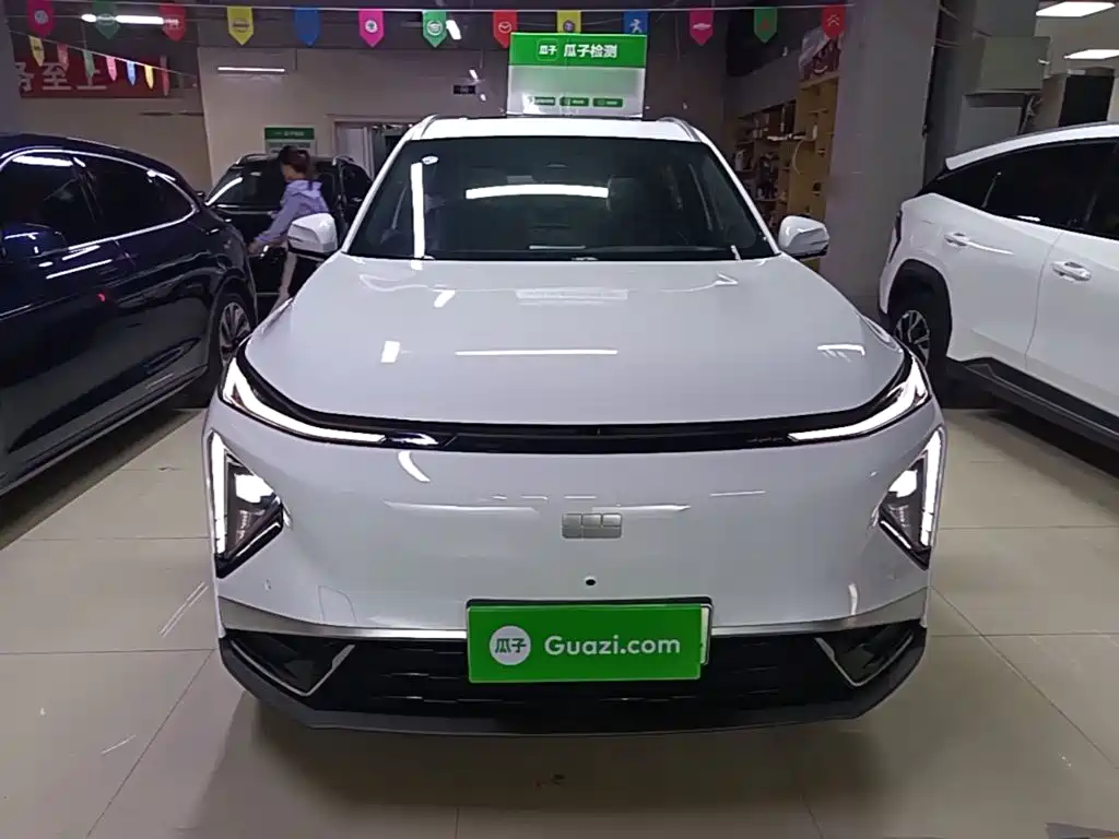 Geely Galaxy Galaxy L7 2025 2025 EM-i 115km Explorer+ Edition