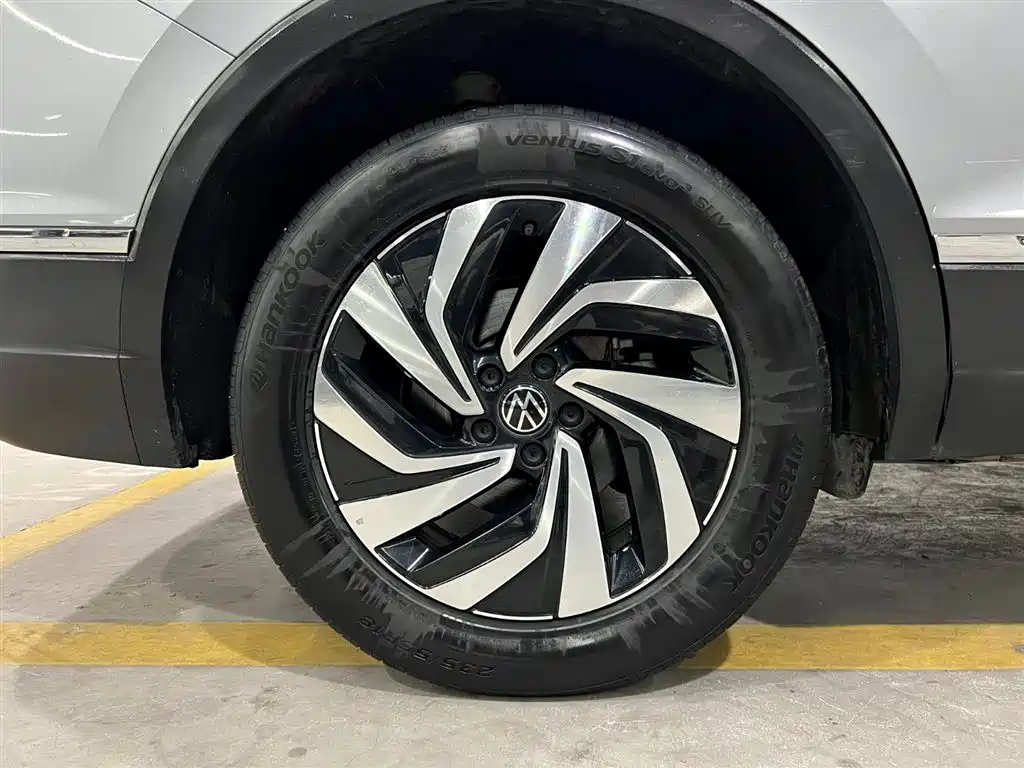 Volkswagen Tiguan L 2023 280TSI 2WD Trend Limited Edition фото 21