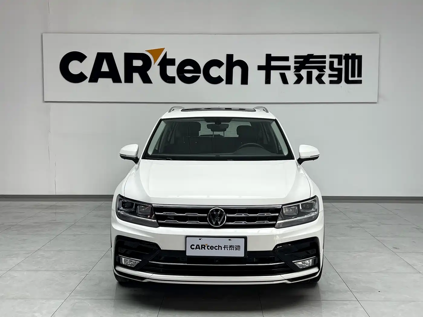 Volkswagen Tiguan L 2021 330TSI Automatic 2WD R-Line Premium фото 2