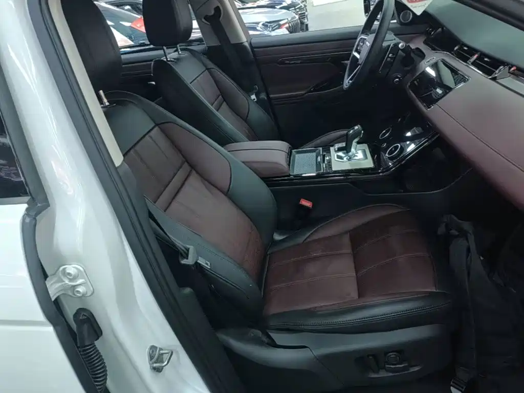 Land Rover Range Rover Evoque 2024 2023 Range Rover Evoque L 249PS Premium Luxury Edition
