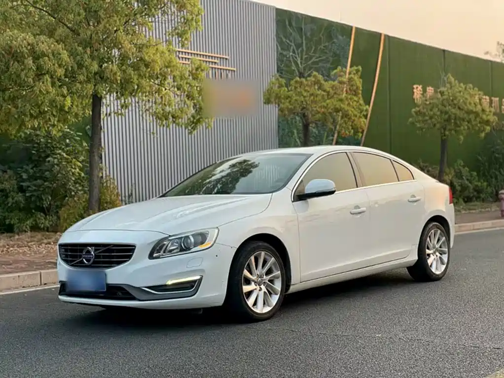 Volvo S60 2014 2014 Volvo S60L 2.0T Zhi Yuan Edition