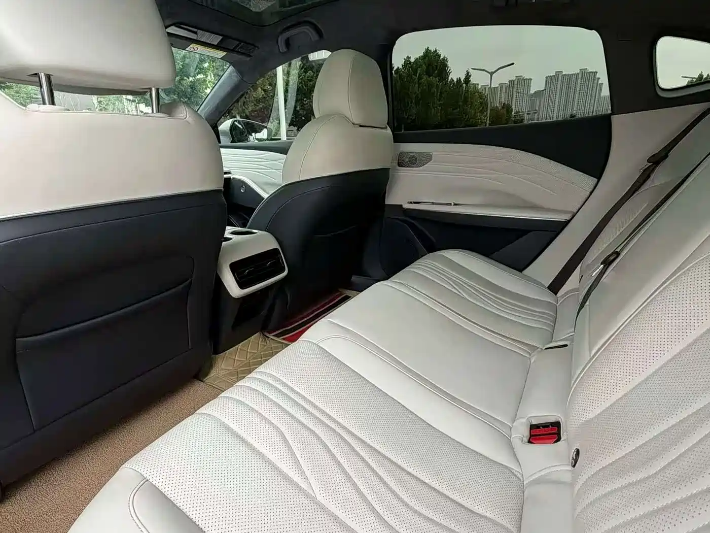 Geely Galaxy Galaxy E8 2024 2024 665km RWD Starship Voyager Edition
