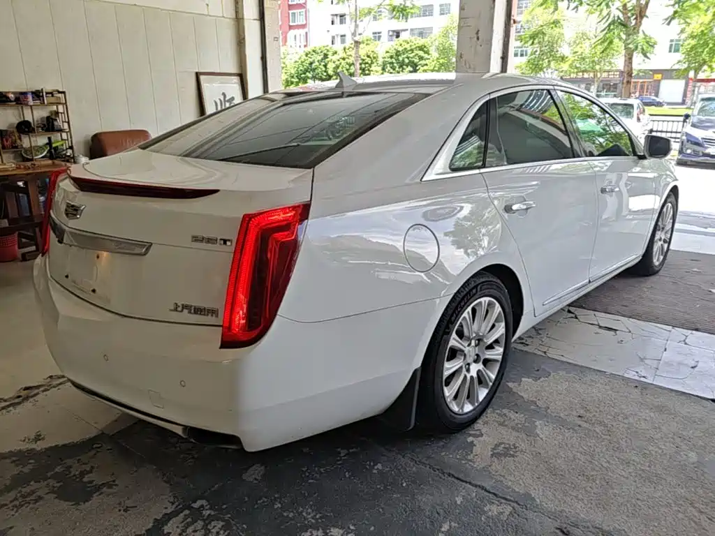 Photo 7 - Cadillac XTS
