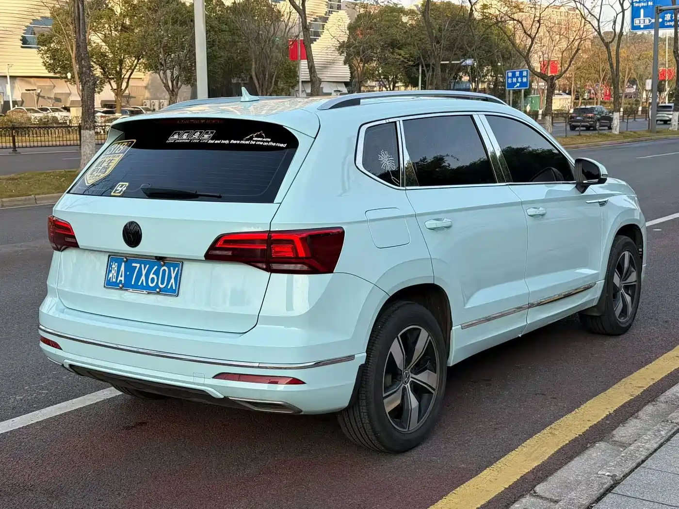 Volkswagen Tharu 2021 Model 280TSI 2WD Comfort Edition фото 8