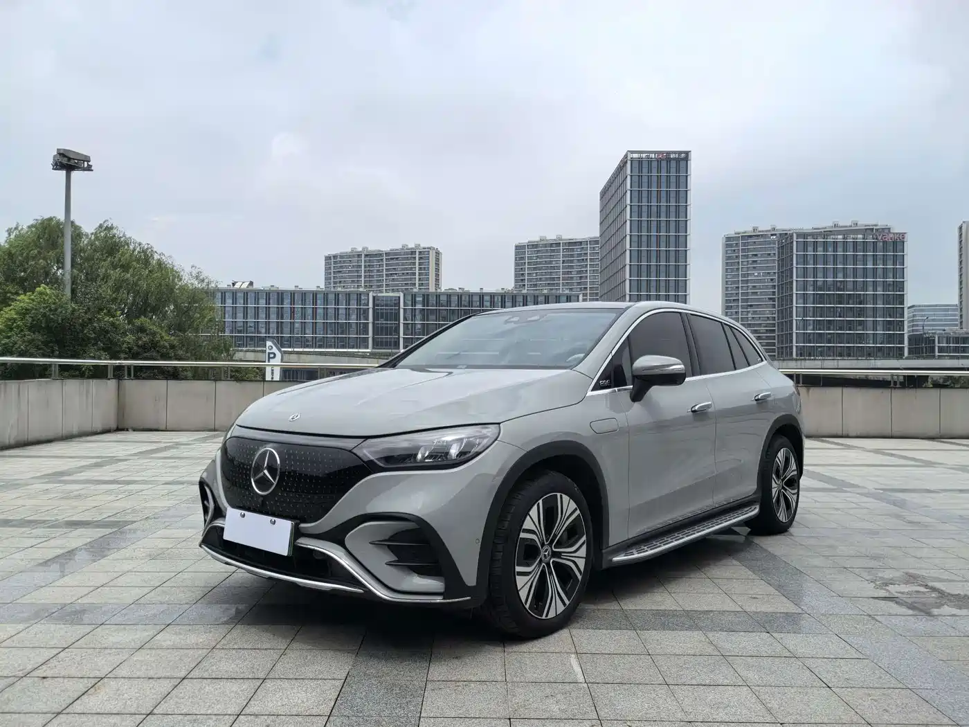 Mercedes-Benz EQE SUV 2023 2023 350 4MATIC Luxury Edition