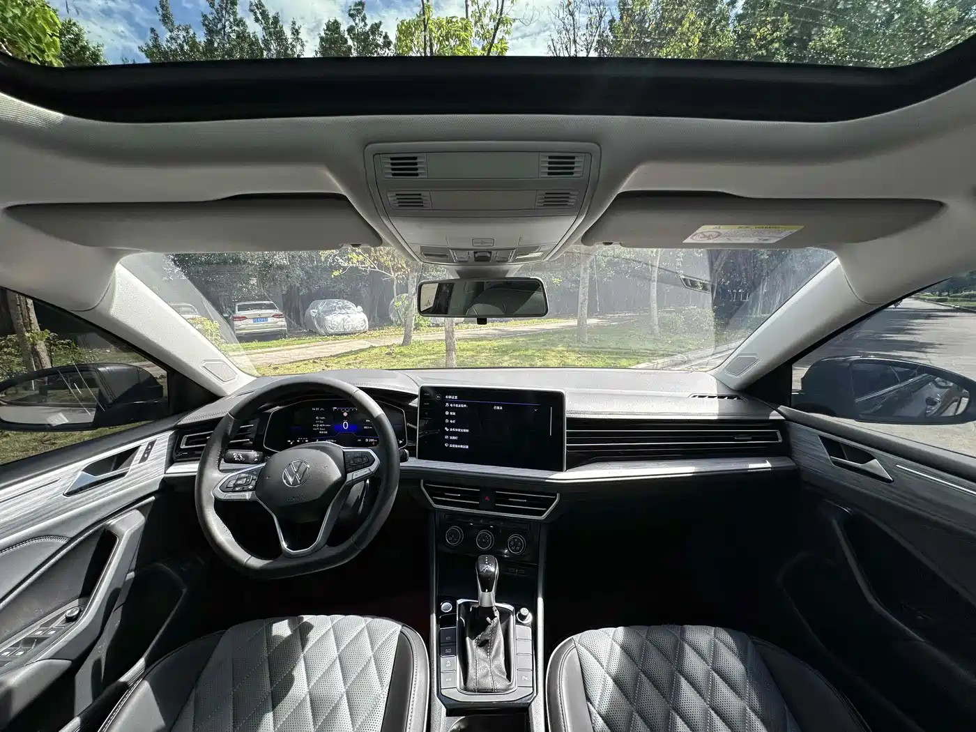 Volkswagen Sagitar 2024 300TSI DSG Surpass Edition фото 3
