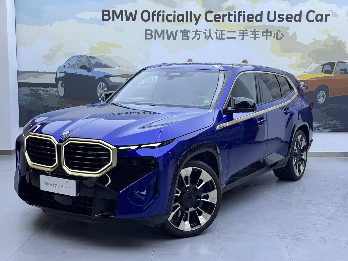 BMW XM 2023 Model Base фото 6