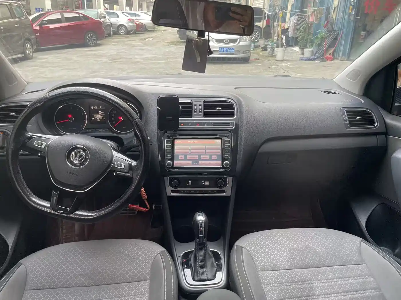 Фото 6 - Volkswagen Polo