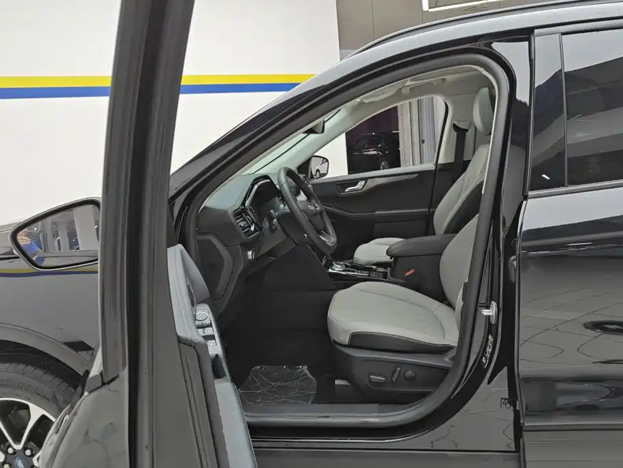 Ford Escape 2022 2020 EcoBoost 245 2WD Leisure Edition
