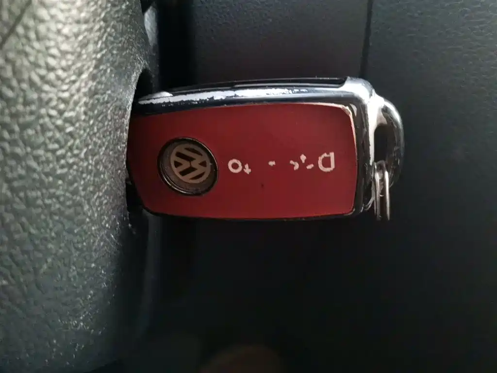 Volkswagen Sagitar 2014 1.4TSI Automatic Luxury фото 18