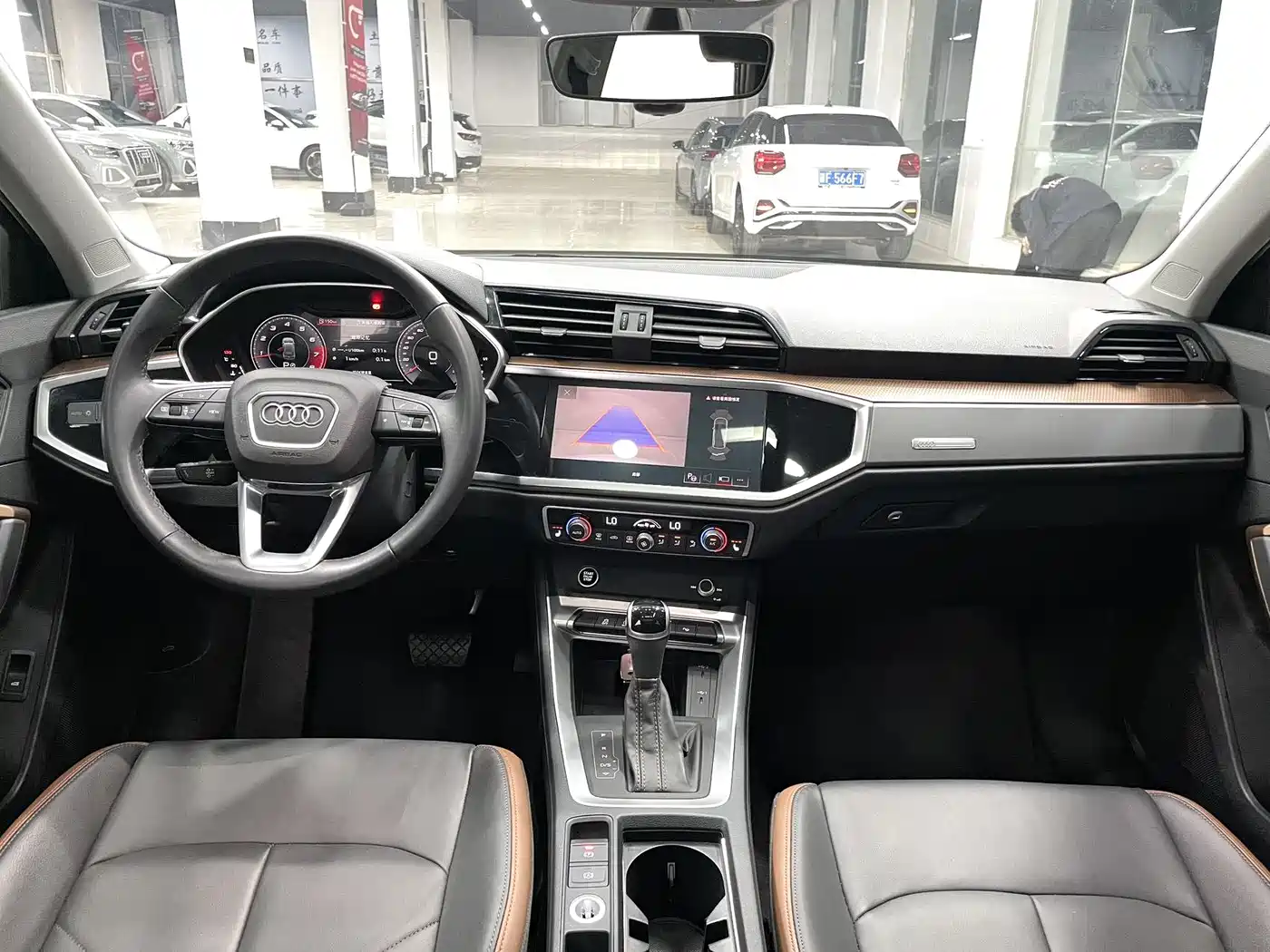 Audi Q3 2022 35 TFSI Fashion Elegance фото 9