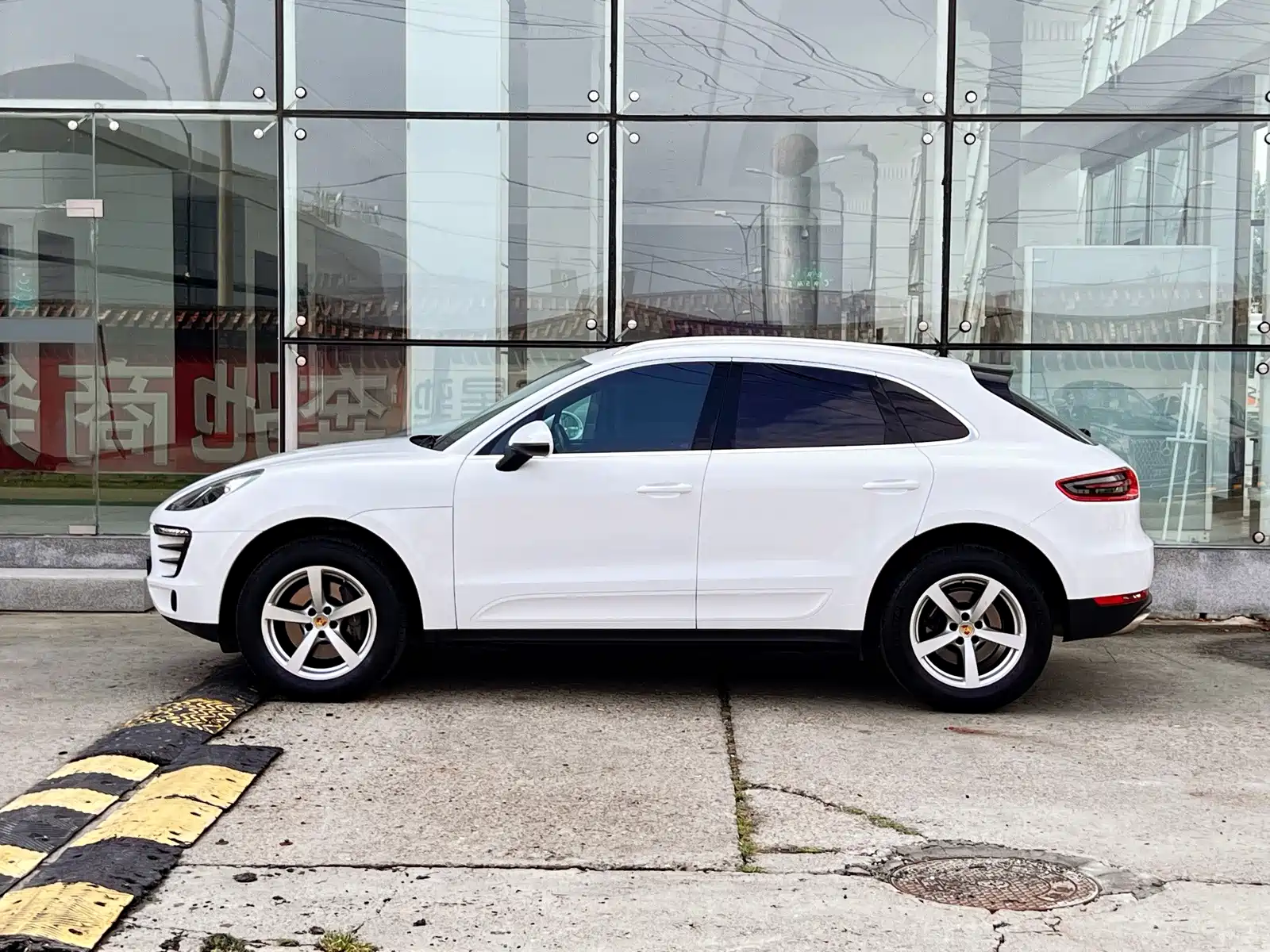 Фото 8 - Porsche Macan