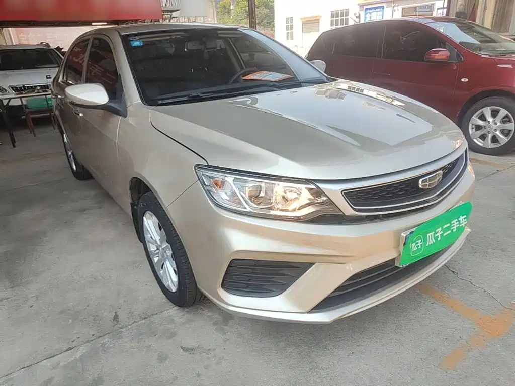 Фото 4 - Geely Vision
