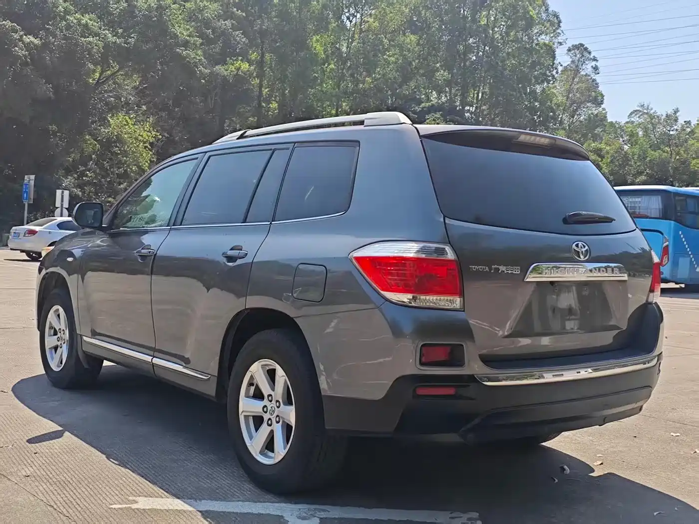 Toyota Highlander 2012 2.7L 2WD 7-Seat Elite фото 10