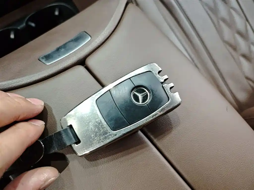 Mercedes-Benz Vito 2021 2.0T Elite 7-Seater фото 11