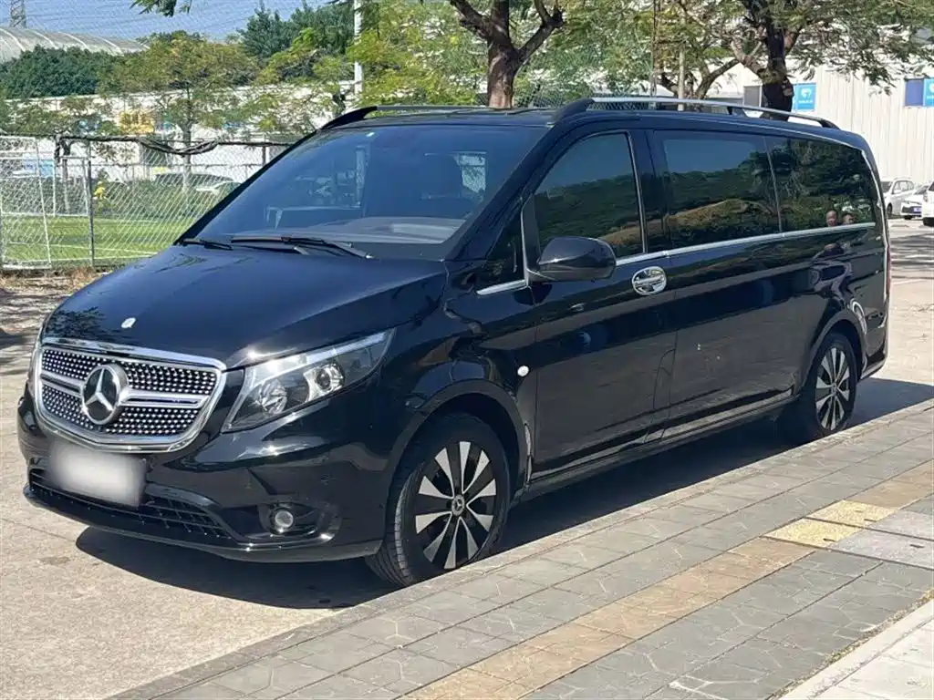 Mercedes-Benz Vito 2021 2.0T Elite 7-Seater фото 2