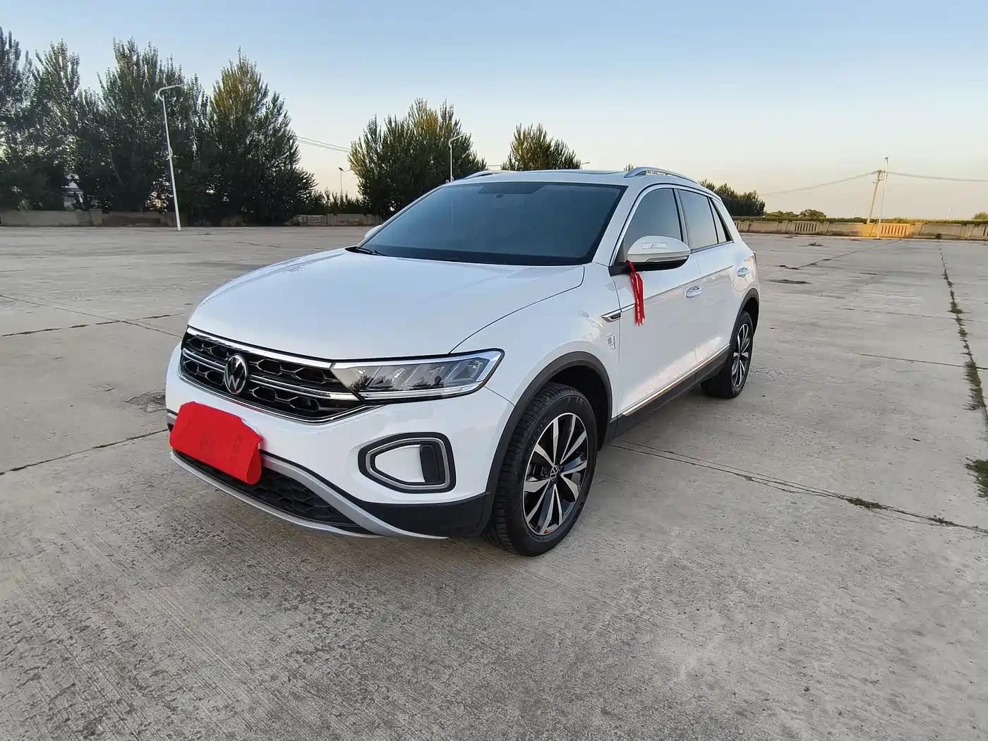 Volkswagen T-Roc, миниатюра 3