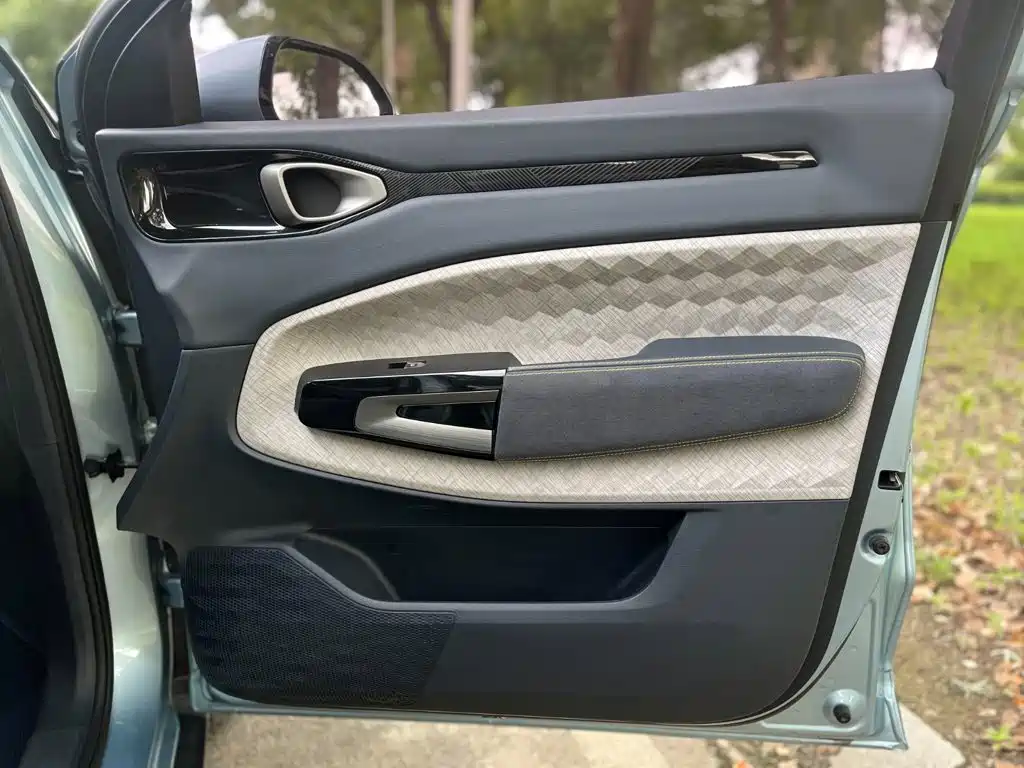Baojun RM-5 2020 2019 1.5T CVT 24-hour Online Luxury 6-seater