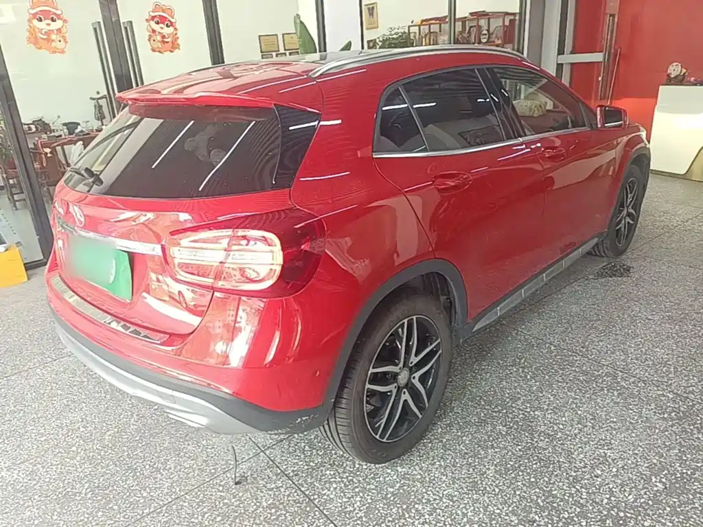 Mercedes-Benz GLA 2015 2015 GLA 200 Fashion