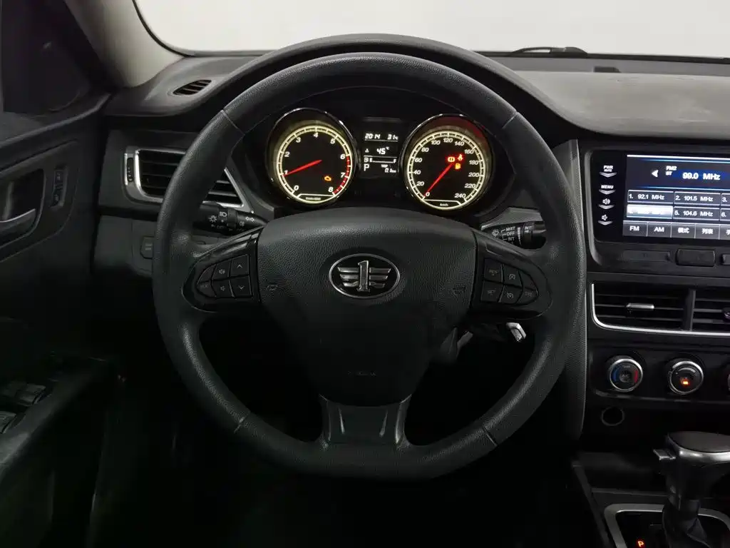 Besturn B30 2016 2016 1.6L Automatic Luxury