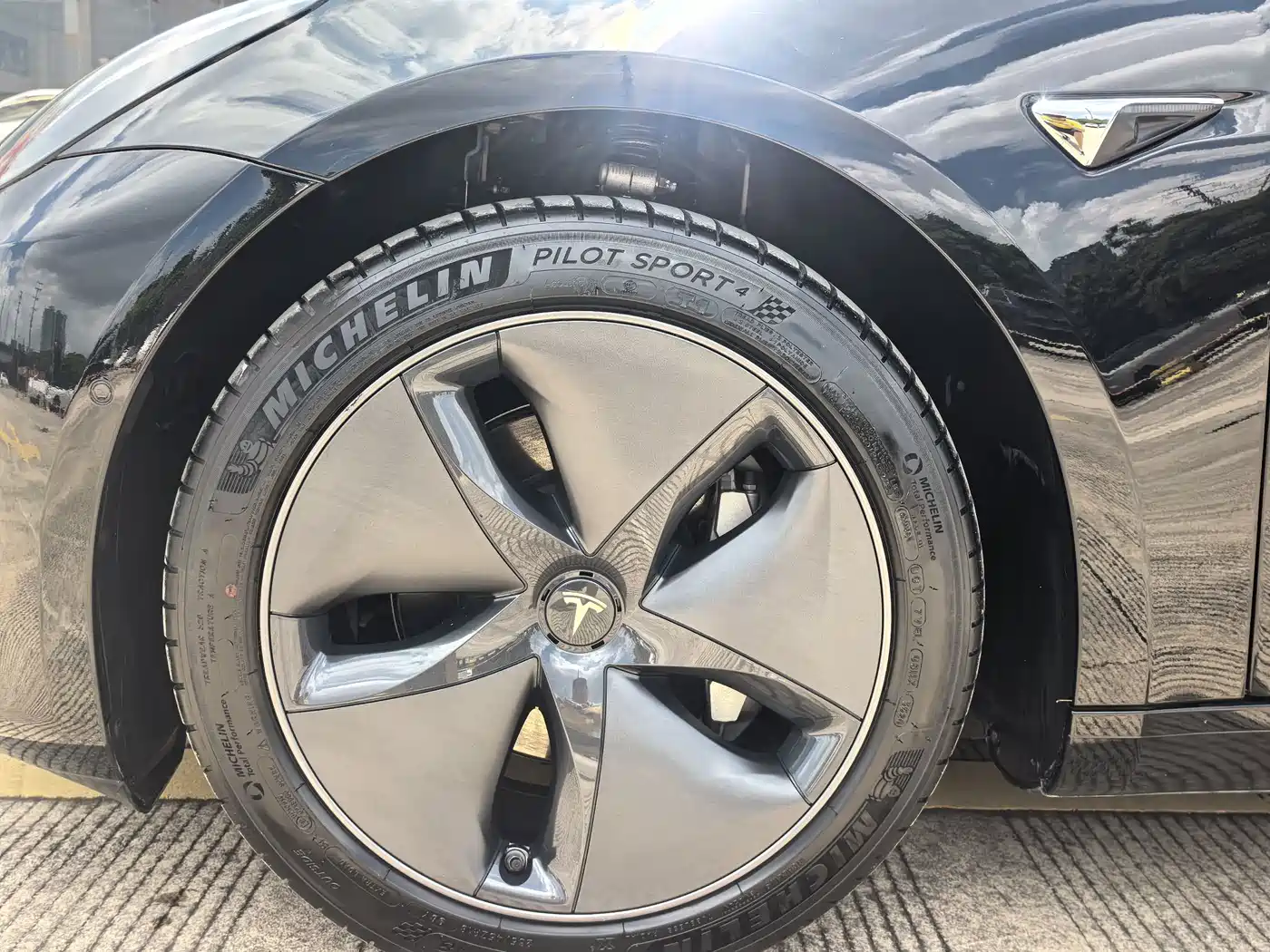Tesla Model 3 2020 2020 Facelift Standard Range RWD Upgrade