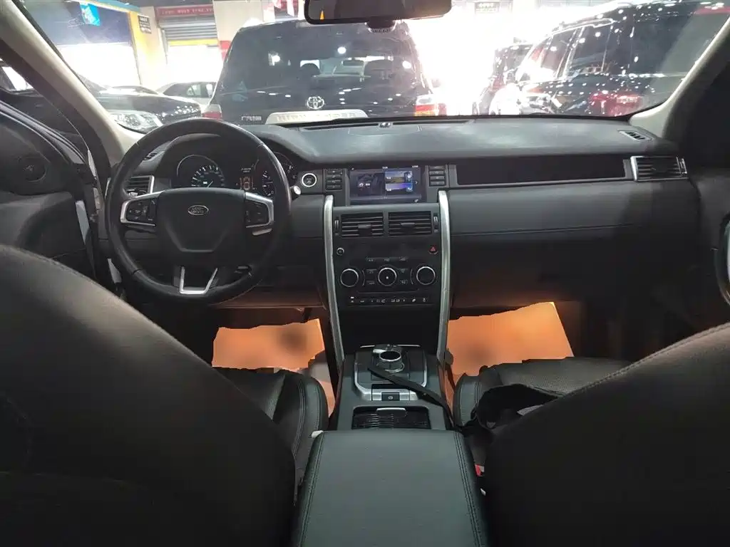 Land Rover Discovery Sport 2016 2.0T SE фото 12