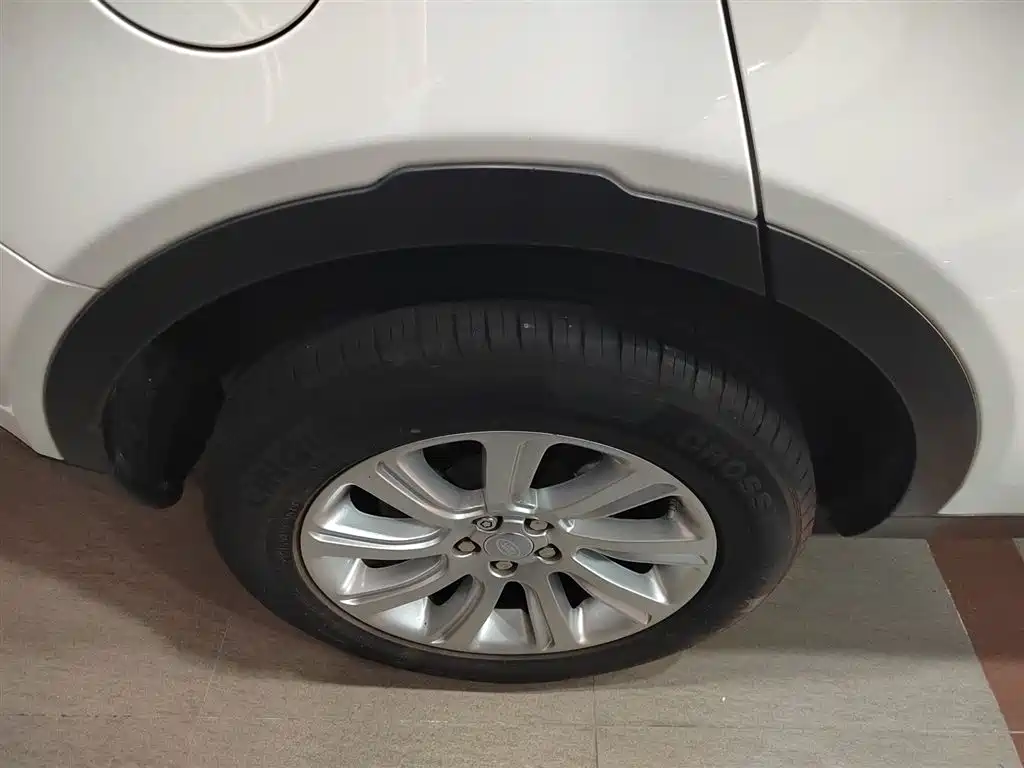 Land Rover Discovery Sport 2016 2.0T SE фото 26
