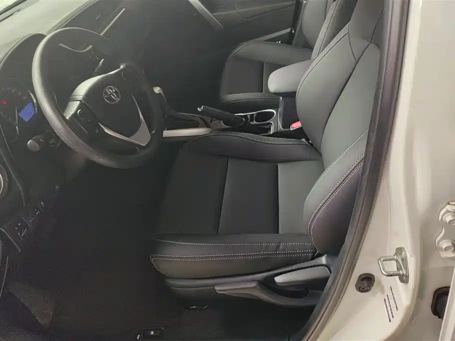 Toyota Levin 2018 185T CVT Premium Edition China V фото 9