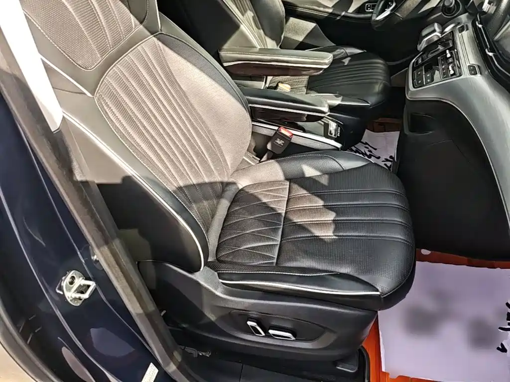 Roewe iMAX8 2021 2021 400TGI Supreme Series Honor