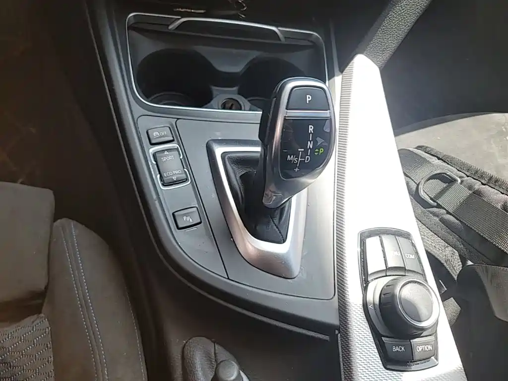 BMW 3 Series 2018 320i M Sport Package фото 14